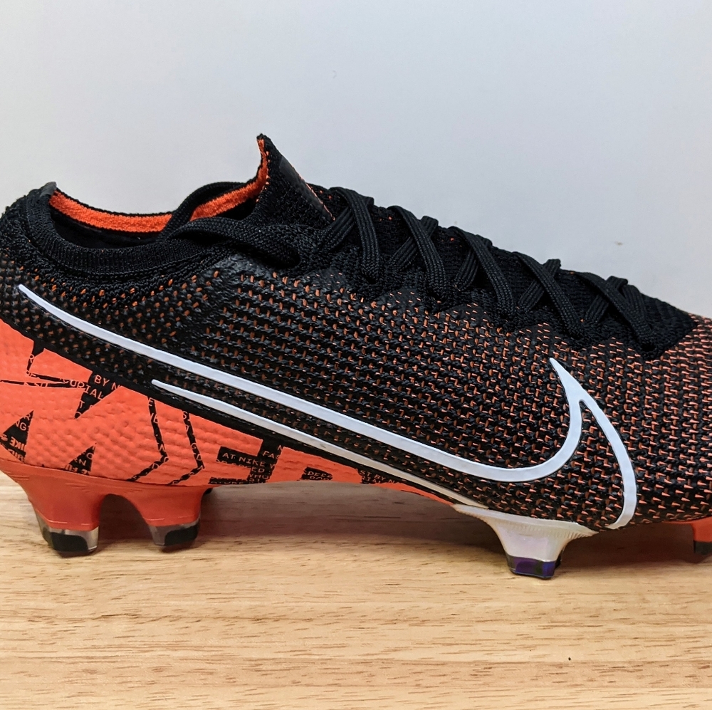 New Nike Mercurial Vapor 13 Elite FG Soccer Cleats - Picture 3 of 14